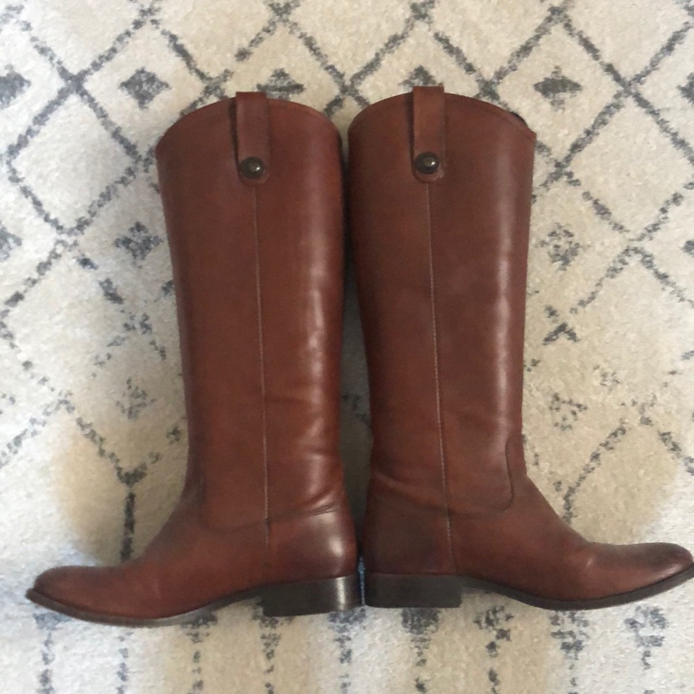 Frye Melissa Button Lug Tall size 7